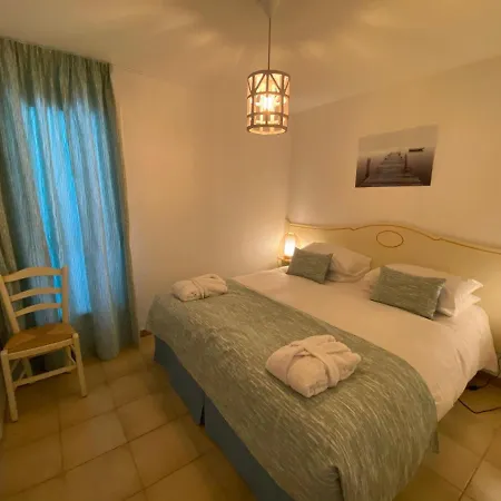 Santa Giulia - Le Village De L'hacienda